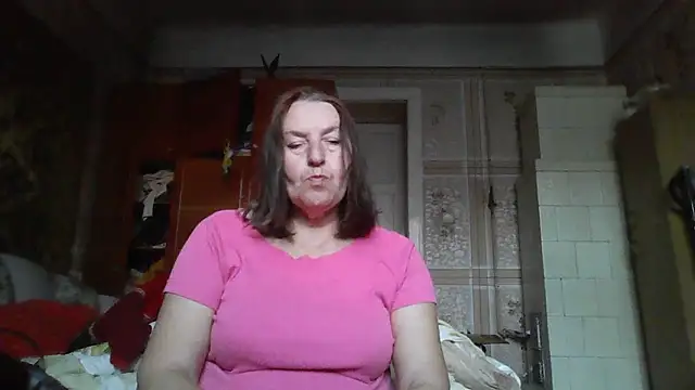 AnnaLive570 online show from November 24, 2025, 1:44 pm