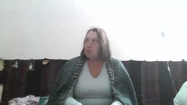 AnnaLive570 online show from May 8, 2026, 3:27 pm