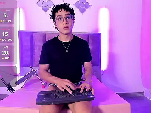 Snapshot of 0anonimo_bottom1 chatting on September 28, 2025, 8:05 pm 0anonimo bottom1 online show from September 28, 2025, 8:05 pm