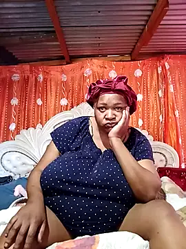 BUSTY QUEEEN online show from October 9, 2025, 8:37 am