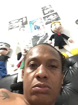 Snapshot of elpeluchenegroxxx3 chatting on February 14, 2026, 2:01 am elpeluchenegroxxx3 online show from February 14, 2026, 2:01 am