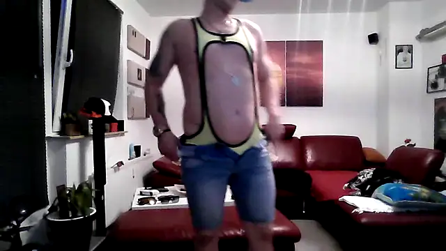 hellgirl1980 online show from September 14, 2025, 1:28 am