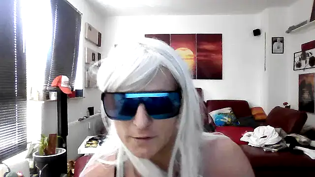 hellgirl1980 online show from September 22, 2025, 11:27 am