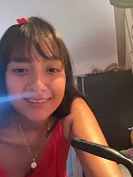 charlottekiss99 online show from May 6, 2026, 4:11 pm