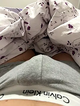 Snapshot of JJ_131 chatting on September 21, 2025, 6:57 pm JJ 131 online show from September 21, 2025, 6:57 pm