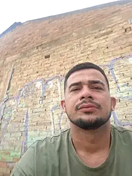 Snapshot of yeffito1 chatting on September 29, 2025, 8:47 pm yeffito1 online show from September 29, 2025, 8:47 pm