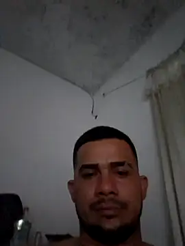 Snapshot of yeffito1 chatting on September 10, 2025, 2:32 am yeffito1 online show from September 10, 2025, 2:32 am