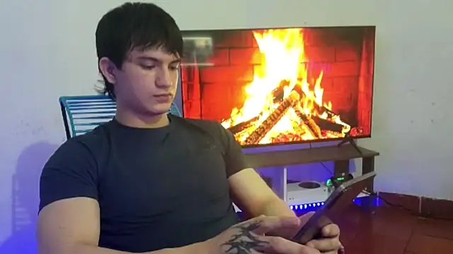 ErickWalton online show from October 23, 2025, 5:28 am