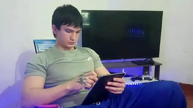 ErickWalton online show from October 22, 2025, 5:07 am