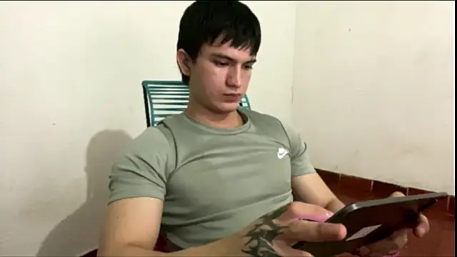 ErickWalton online show from September 30, 2025, 5:13 am