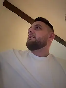 Snapshot of Fabiowe@xh chatting on March 21, 2026, 10:46 pm Fabiowexh online show from March 21, 2026, 10:46 pm