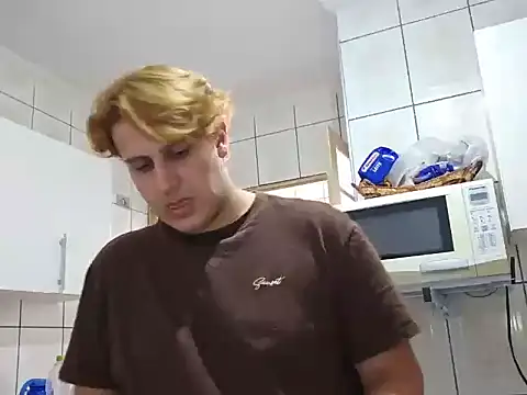 vinialnc online show from September 8, 2025, 4:50 pm