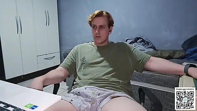 vinialnc online show from October 19, 2025, 5:43 am