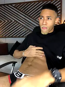 B Wild online show from October 17, 2025, 4:16 am