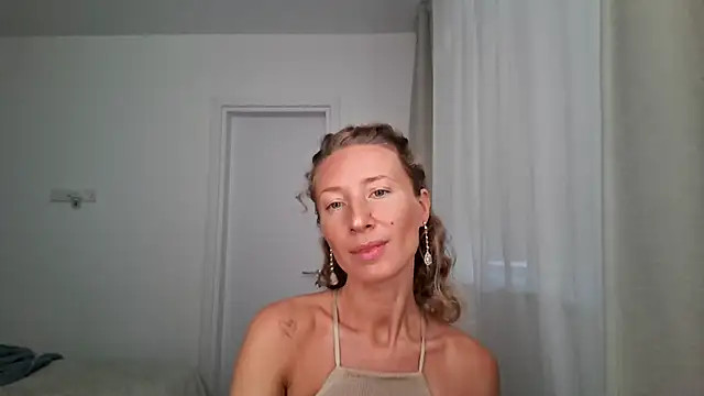 Paevoa online show from September 12, 2025, 7:08 am