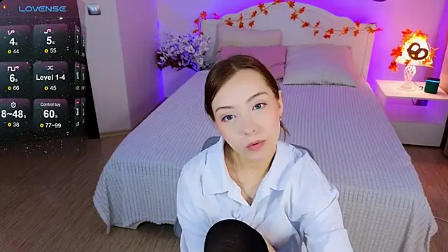 LumMina online show from September 24, 2025, 9:27 am