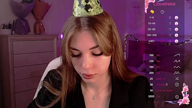 Leila Vanilla online show from November 13, 2025, 12:25 am