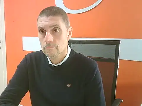 max79ve31 online show from November 18, 2025, 2:31 pm