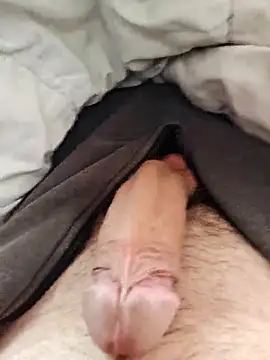 mecchauddu14 online show from October 5, 2025, 12:40 pm