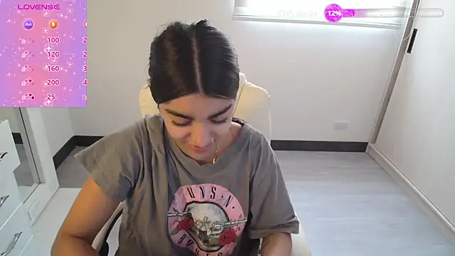 amarasilk  online show from February 14, 2026, 3:01 pm