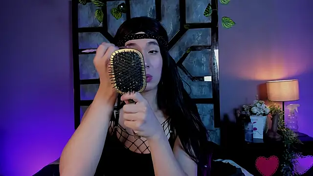 Electra Gosselin online show from May 19, 2026, 12:26 am