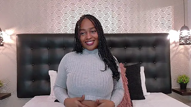 Snapshot of NaiaraMasson_ chatting on July 23, 2026, 12:24 pm NaiaraMasson online show from July 23, 2026, 12:24 pm