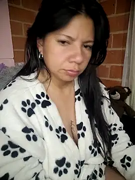 kinky momm online show from September 28, 2025, 11:34 pm