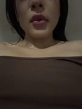 Dafne Hillss online show from July 31, 2026, 1:49 am