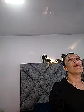 Shantey Laurent online show from November 27, 2025, 12:05 pm