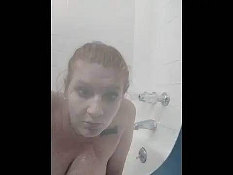 Snapshot of nakedgarbageperson chatting on October 28, 2025, 1:10 pm nakedgarbageperson online show from October 28, 2025, 1:10 pm