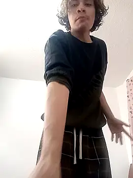 Snapshot of kittymutant99 chatting on November 4, 2025, 6:22 pm kittymutant99 online show from November 4, 2025, 6:22 pm