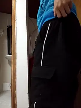 Snapshot of kittymutant99 chatting on February 26, 2026, 1:22 pm kittymutant99 online show from February 26, 2026, 1:22 pm