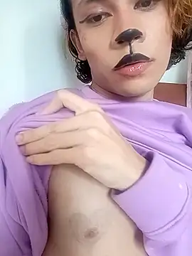 Snapshot of kittymutant99 chatting on October 31, 2025, 6:26 pm kittymutant99 online show from October 31, 2025, 6:26 pm