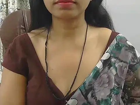 MISS SOMIYA online show from May 7, 2026, 3:48 pm