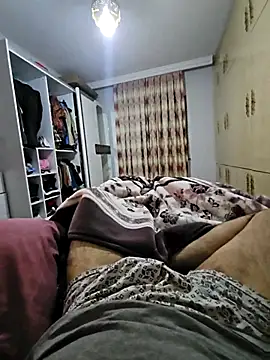 Snapshot of AuxeticDry chatting on November 21, 2025, 7:13 pm AuxeticDry online show from November 21, 2025, 7:13 pm