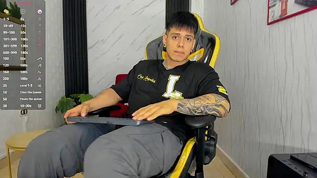 xKevyn online show from September 23, 2025, 12:23 pm