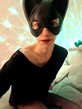 SecretIna online show from May 9, 2026, 8:23 pm