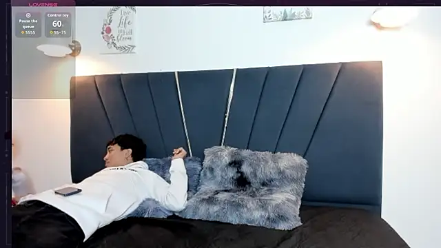 maicol cum23 online show from September 25, 2025, 2:01 pm