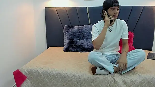 maicol cum23 online show from September 23, 2025, 1:18 pm