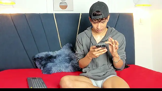 maicol cum23 online show from January 19, 2026, 1:42 am