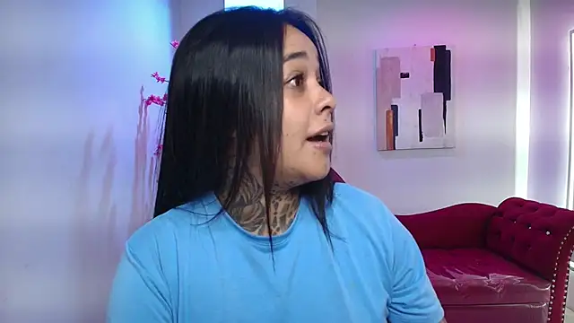 Black roseee online show from November 19, 2025, 3:17 am