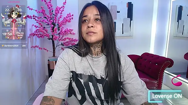 Black roseee online show from November 27, 2025, 3:40 am