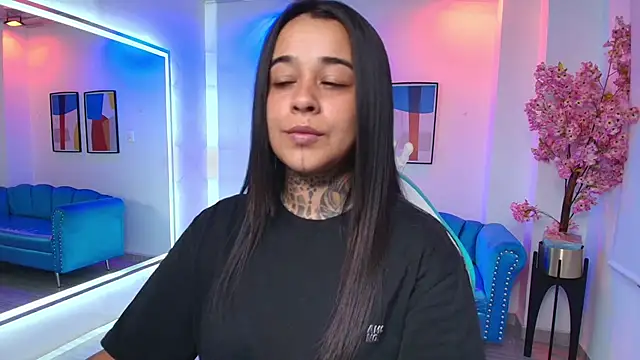 Black roseee online show from June 11, 2026, 3:36 am