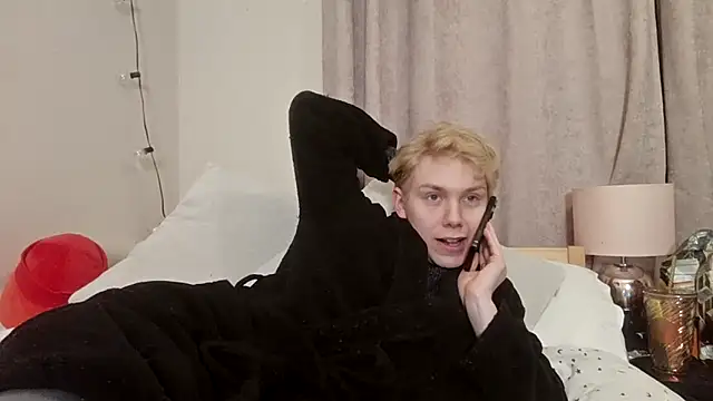 scottishtwink01 online show from January 6, 2026, 12:36 am