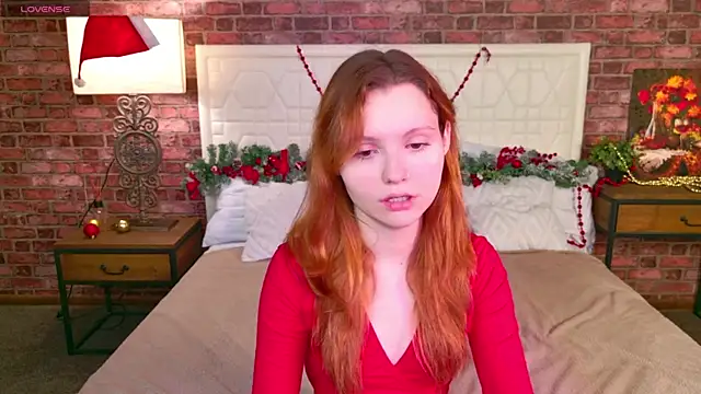 AlisHanson online show from December 20, 2025, 10:07 am