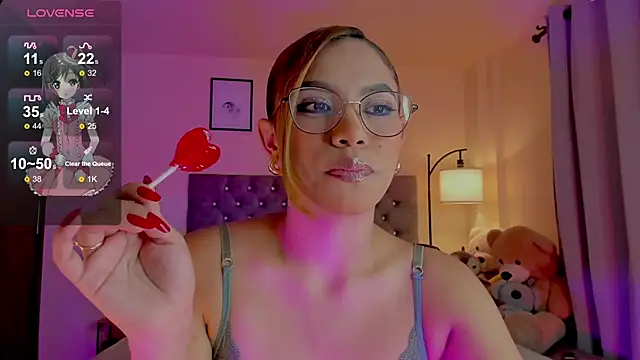 Snapshot of OxanaFedorova1- chatting on July 7, 2026, 8:56 pm OxanaFedorova1- online show from July 7, 2026, 8:56 pm