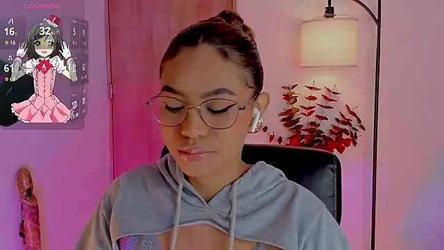 OxanaFedorova1- online show from October 12, 2025, 6:20 pm