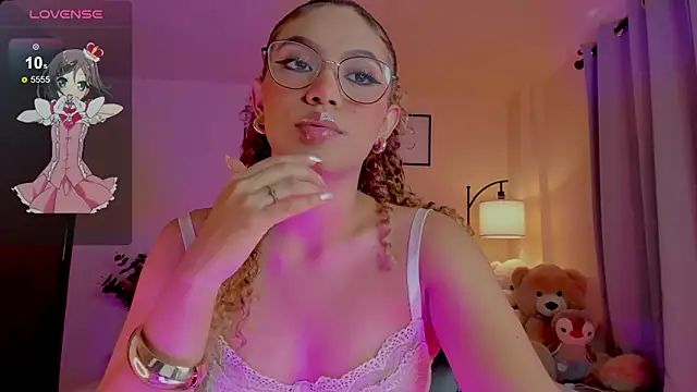 OxanaFedorova1- online show from June 8, 2026, 7:25 pm