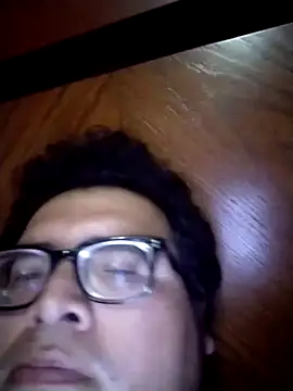 Santiagoqro85 online show from September 9, 2025, 4:22 am