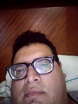 Santiagoqro85 online show from October 2, 2025, 1:14 pm